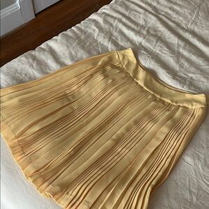 Vintage Escada elegant yellow pleated skirt